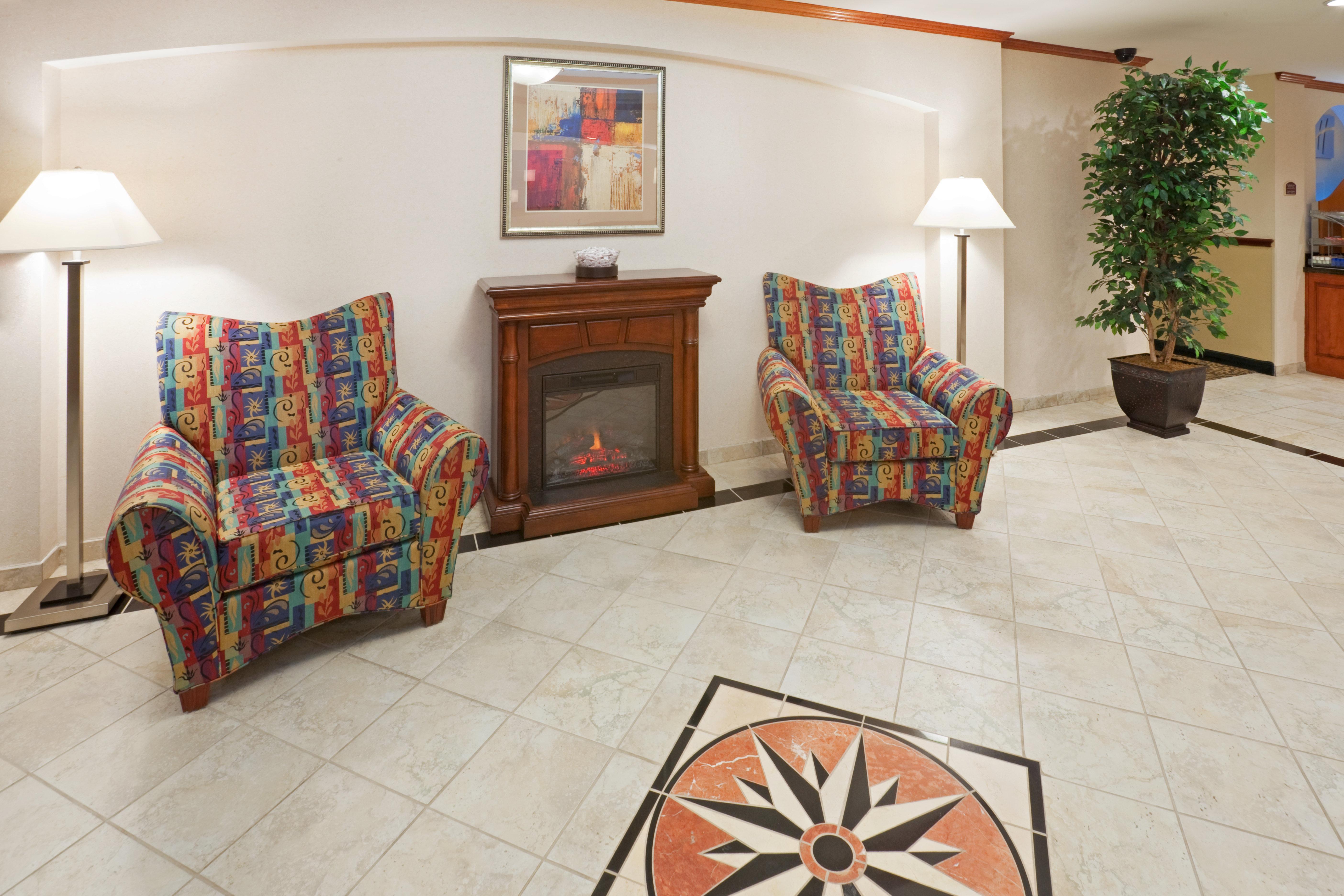 Holiday Inn Express Hotel & Suites Decatur, Tx By Ihg Exterior photo