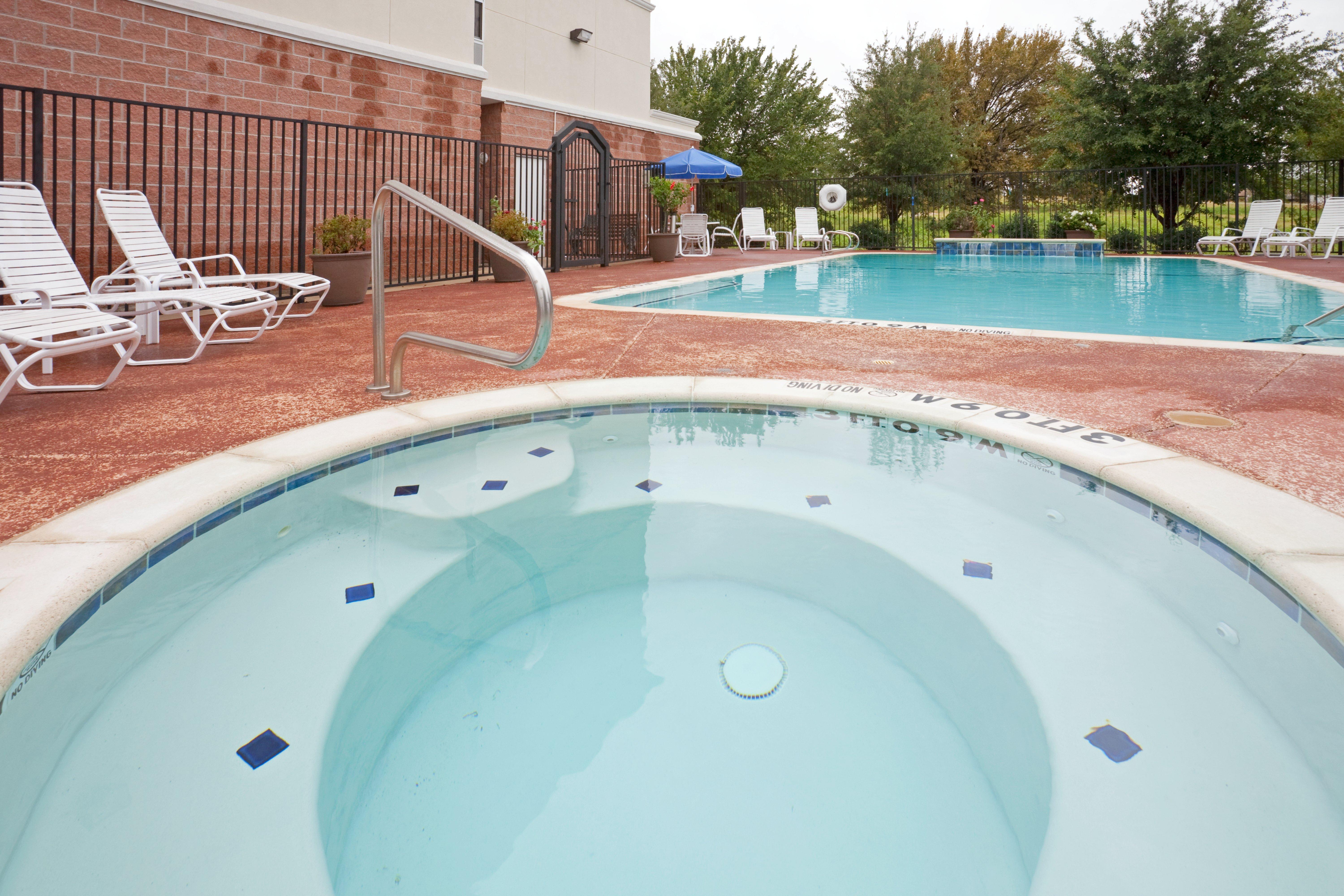 Holiday Inn Express Hotel & Suites Decatur, Tx By Ihg Exterior photo